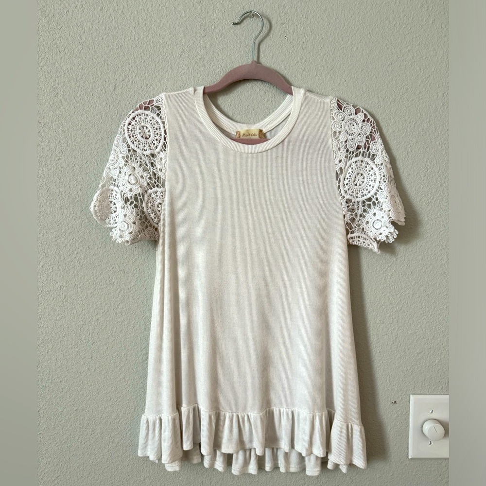 Altar’d State White Lace Embroidered Short Sleeve Women’s Top Size M